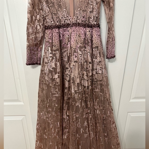 Size 10 evening gown. - Picture 6 of 6